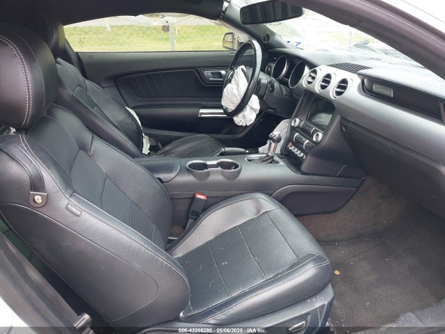 Ford 2.3l 4v premium fuel 2018 1FA6P8TH3J5180347 Image 5
