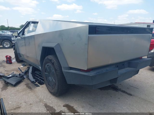 7G2CEHED9RA056715 Tesla 2024