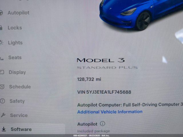 5YJ3E1EA1LF745688 Tesla 2020