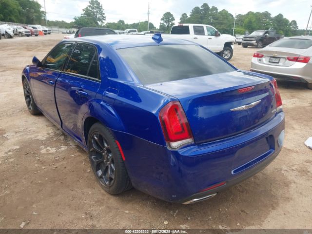 2C3CCABG2KH697632 Chrysler 300