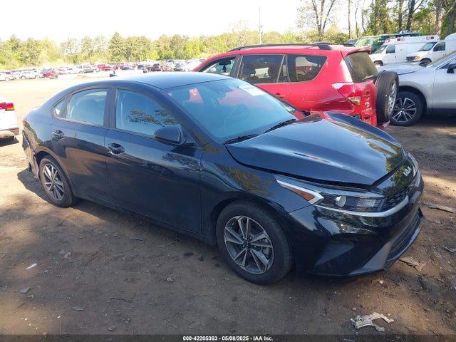 3KPF24AD1RE758267 KIA Forte Lxs