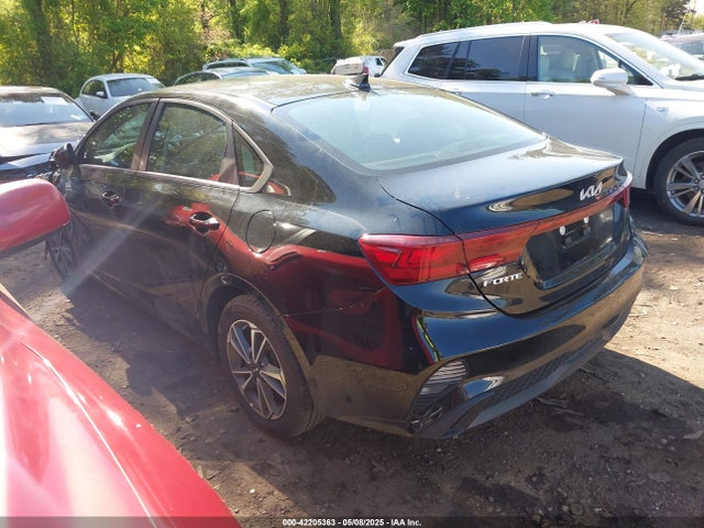 3KPF24AD1RE758267 KIA Forte Lxs