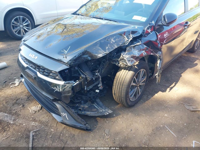 3KPF24AD1RE758267 KIA Forte Lxs