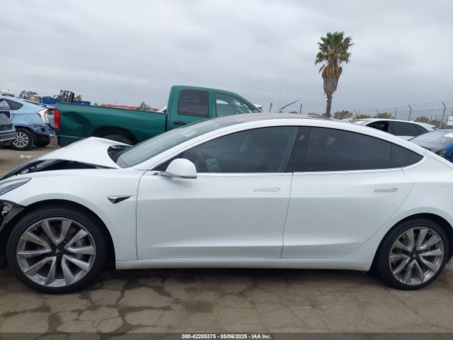 5YJ3E1EA0JF062488 Tesla Model 3 Long Range/mid Range