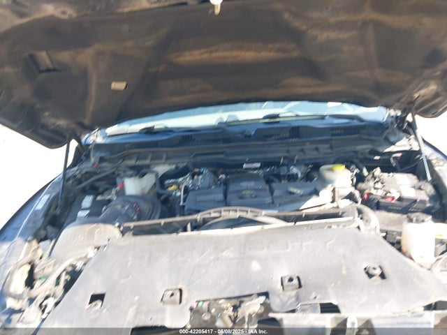 3C6UR5DL9HG628274 RAM 2500 Big Horn  4x4 6'4 Box