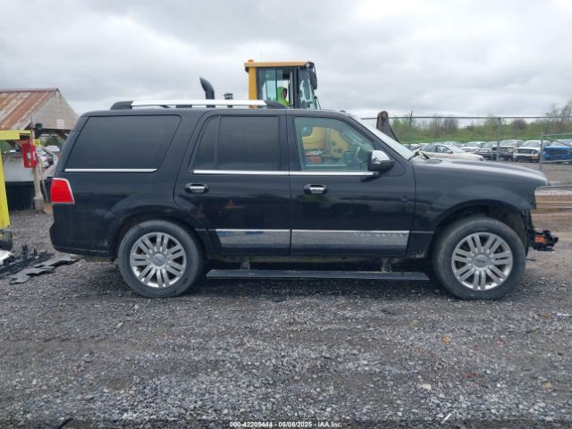 5LMJJ2J50EEL03760 Lincoln Navigator