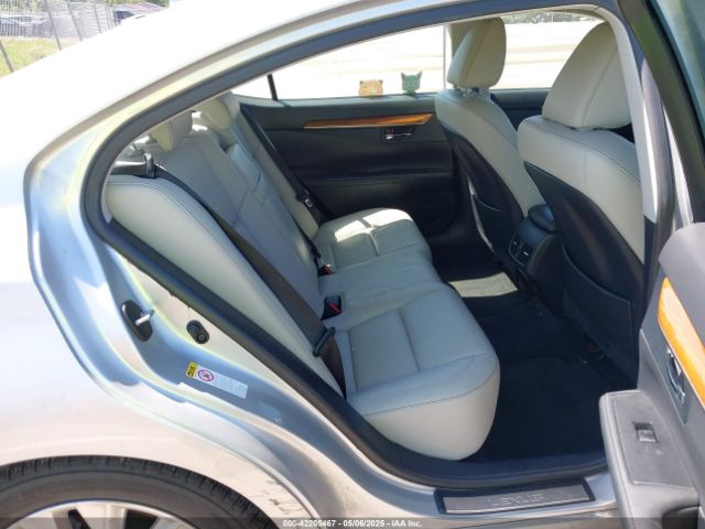 JTHBW1GG7E2068502 Lexus ES 300H