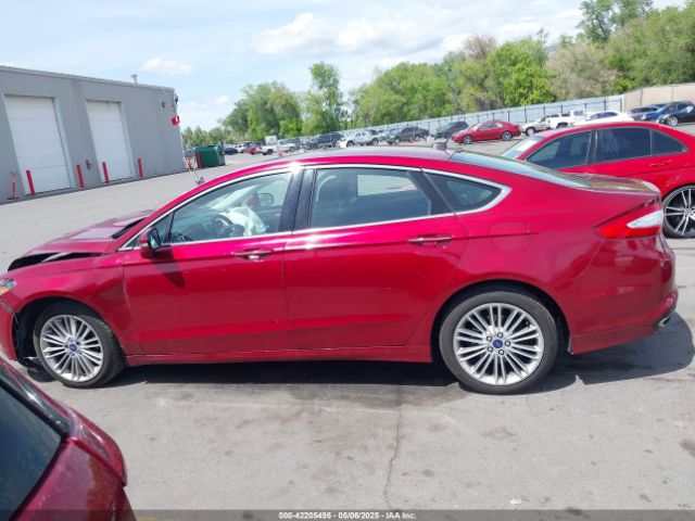 3FA6P0T90GR137374 Ford FUSION SE