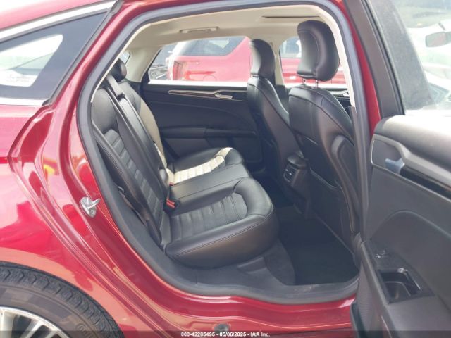 3FA6P0T90GR137374 Ford FUSION SE