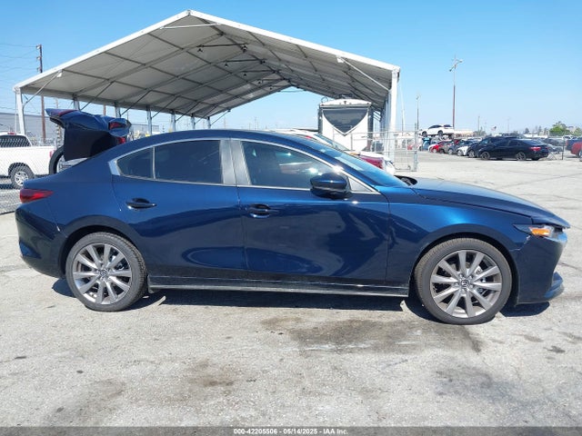 Mazda Mazda3 2.5 S Preferred 2025 JM1BPACM4S1779375 Image 13
