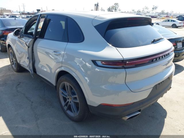 2024 PORSCHE CAYENNE WP1AA2AY5RDA02624 Photo 2