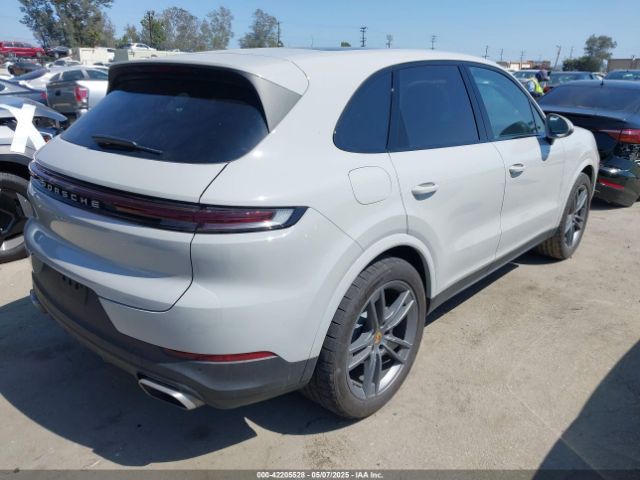2024 PORSCHE CAYENNE WP1AA2AY5RDA02624 Photo 3