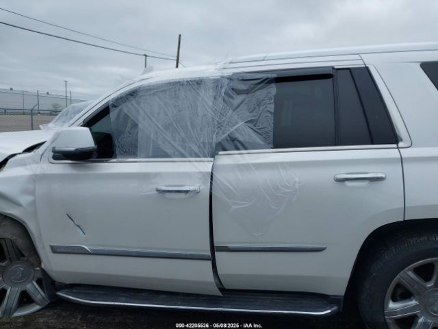 1GYS4BKJ1KR301383 Cadillac Escalade Luxury
