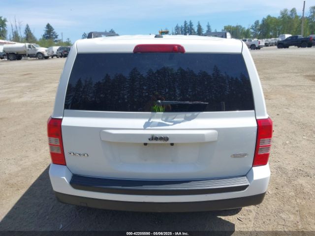 1C4NJRFB2GD608380 Jeep Patriot Latitude