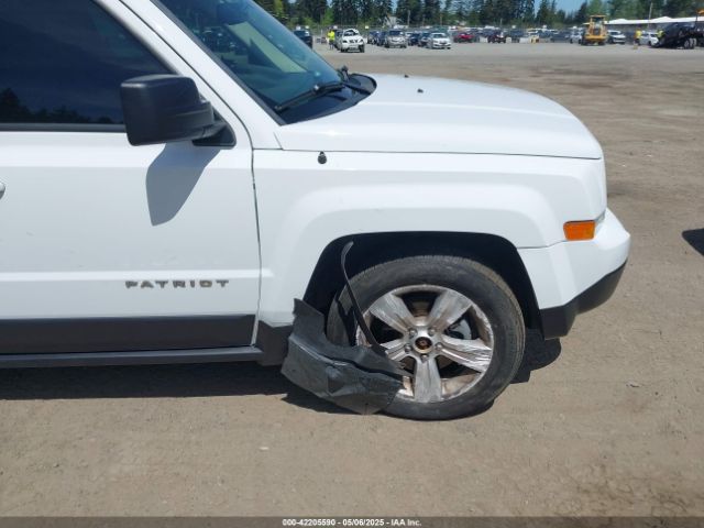 1C4NJRFB2GD608380 Jeep Patriot Latitude