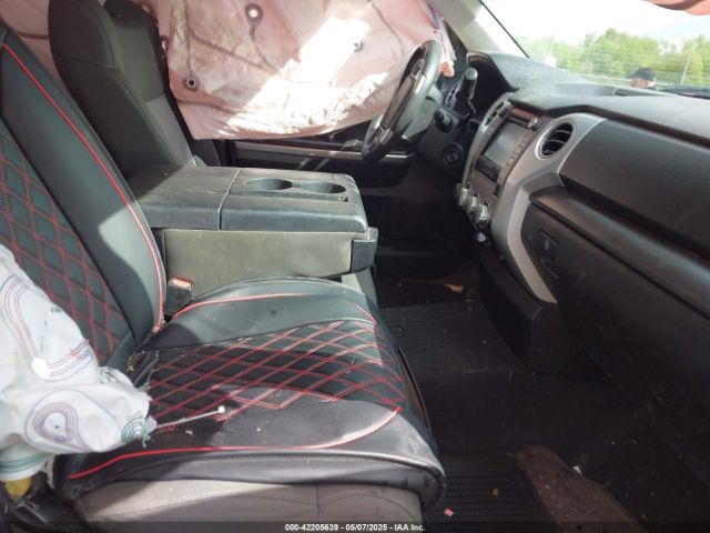 5TFUY5F11FX451400 Toyota Tundra Sr5 5.7l V8
