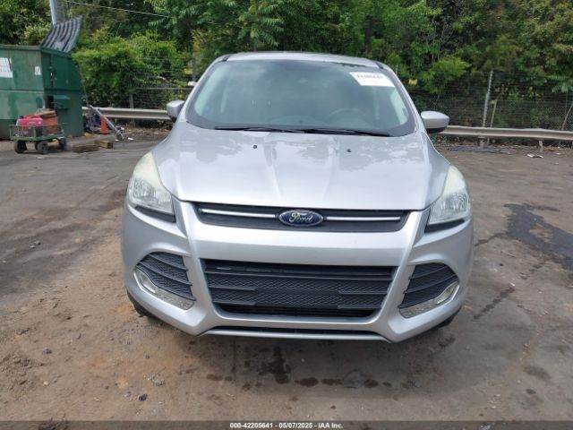 1FMCU9G97GUA30797 Ford ESCAPE SE