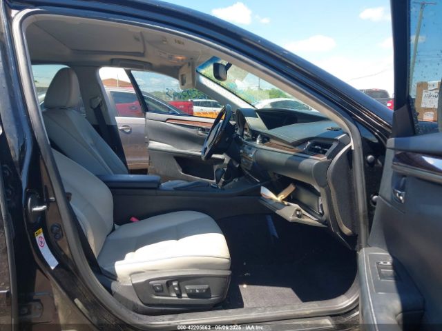 JTHBK1GG5E2110385 Lexus ES 350