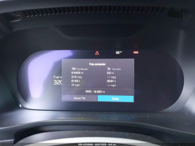 YV4L12UX9P2952245 Volvo Xc40 B5 Ultimate Dark Theme