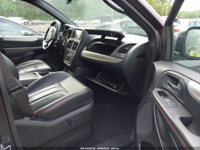 2C4RDGEG2KR520641 Dodge Grand Caravan Gt