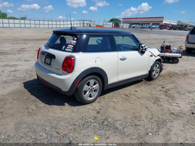 2016 MINI HARDTOP WMWXP5C51G3B77048 Photo 3