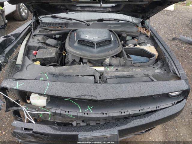 2C3CDZFJ1GH265333 Dodge Challenger 392 Hemi Scat Pack Shaker