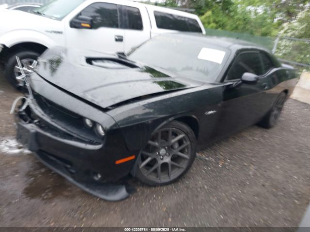 2C3CDZFJ1GH265333 Dodge Challenger 392 Hemi Scat Pack Shaker