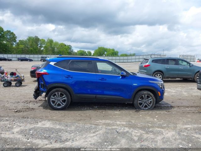 KNDEUCAA8M7184183 KIA SELTOS S