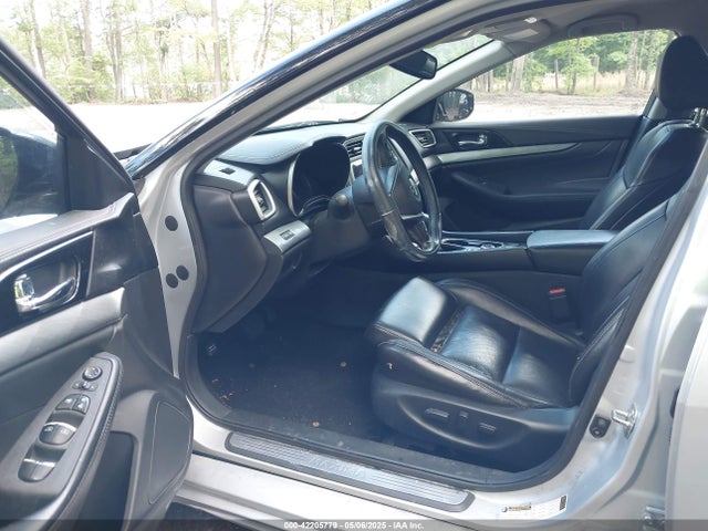 1N4AA6AP5JC378238 Nissan Maxima 3.5 Sv