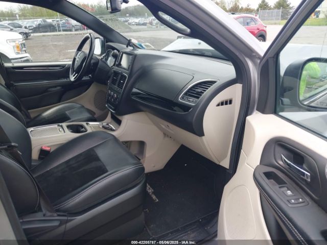 2C4RDGCG8HR714134 Dodge Grand Caravan Sxt