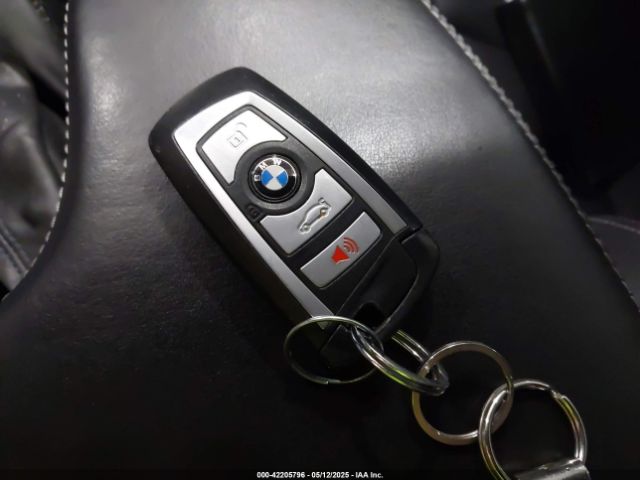 WBS8M9C52H5G83686 BMW M3