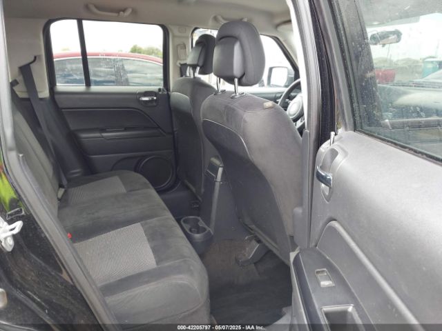 1C4NJPBA3FD387369 Jeep Patriot Altitude Edition