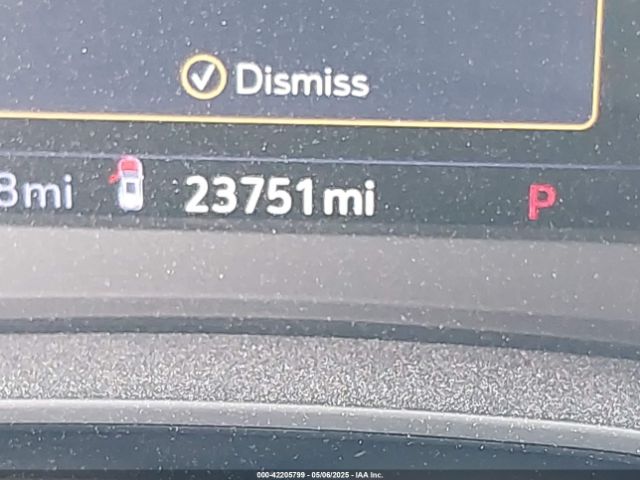 1GYKNDRS9PZ199653 Cadillac lgx