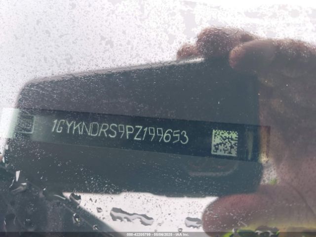1GYKNDRS9PZ199653 Cadillac lgx