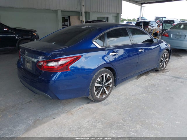 1N4AL3AP5JC111271 Nissan Altima 2.5 Sr
