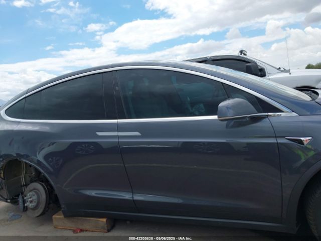 5YJXCBE29JF126629 Tesla Model X 100d/75d/p100d