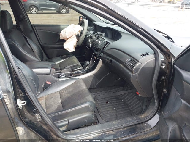 1HGCR2F58HA082701 Honda Accord Sport