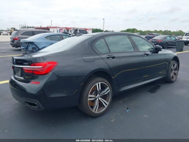2018 BMW 750I WBA7F0C54JGM23528 Photo 3