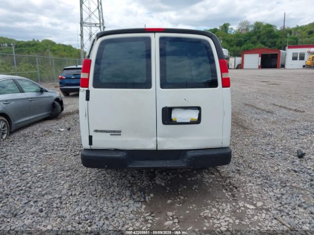 1GCSGAFX8E1104025 Chevrolet Express 1500 Work Van