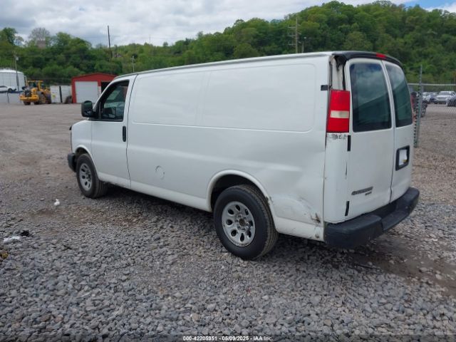1GCSGAFX8E1104025 Chevrolet Express 1500 Work Van