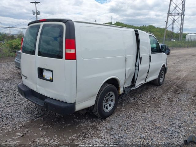 1GCSGAFX8E1104025 Chevrolet Express 1500 Work Van