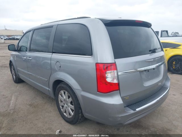 2016 CHRYSLER TOWN & COUNTRY 2C4RC1BG6GR110789 Photo 2