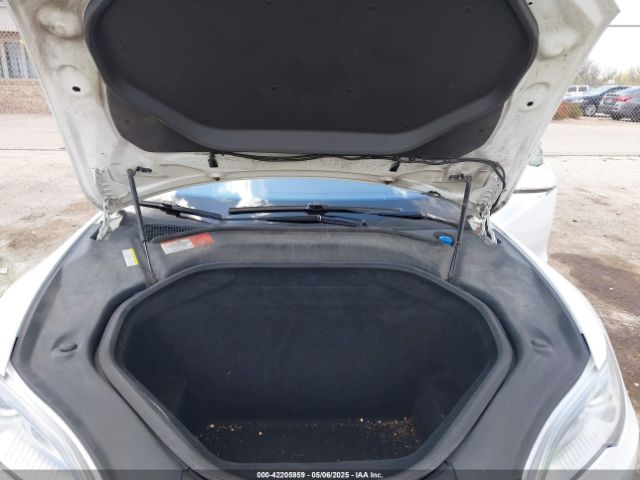 2015 TESLA MODEL S 5YJSA1H26FF084143 Photo 9