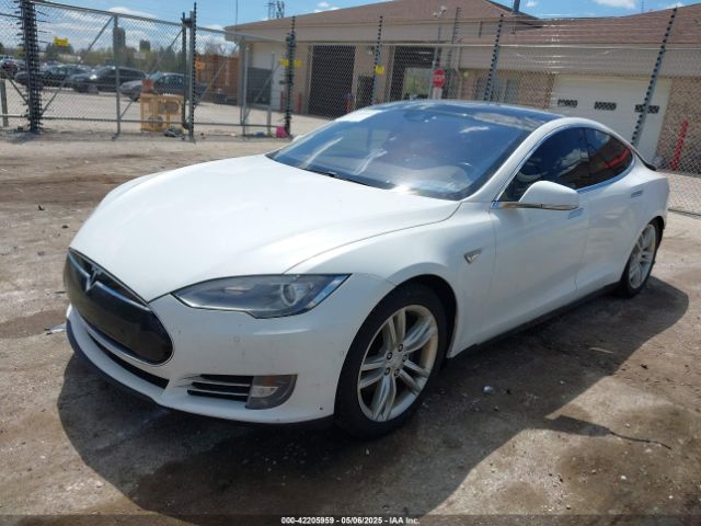 2015 TESLA MODEL S 5YJSA1H26FF084143 Photo 1