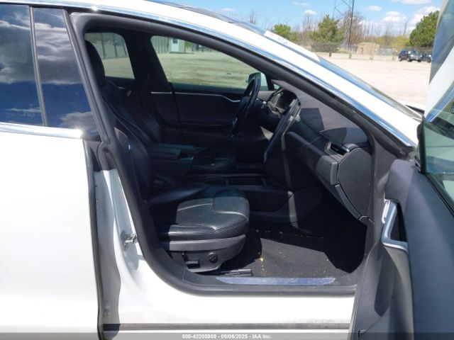2015 TESLA MODEL S 5YJSA1H26FF084143 Photo 4