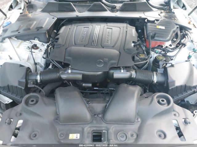 2017 JAGUAR XJ SAJXJ1GD0H8W08934 Photo 9