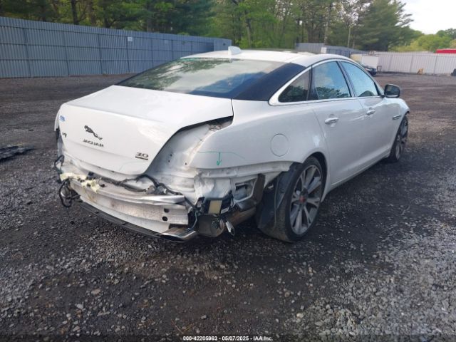2017 JAGUAR XJ SAJXJ1GD0H8W08934 Photo 3