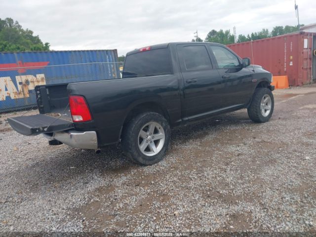 1C6RR7KM1JS227300 RAM 1500 Tradesman  4x4 5'7 Box
