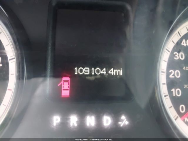 1C6RR7KM1JS227300 RAM 1500 Tradesman  4x4 5'7 Box