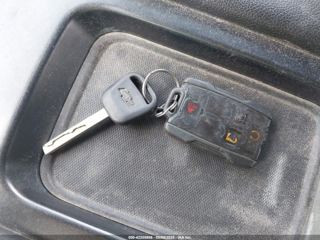 1GCVKREC3EZ351141 Chevrolet Silverado 1500 1lt